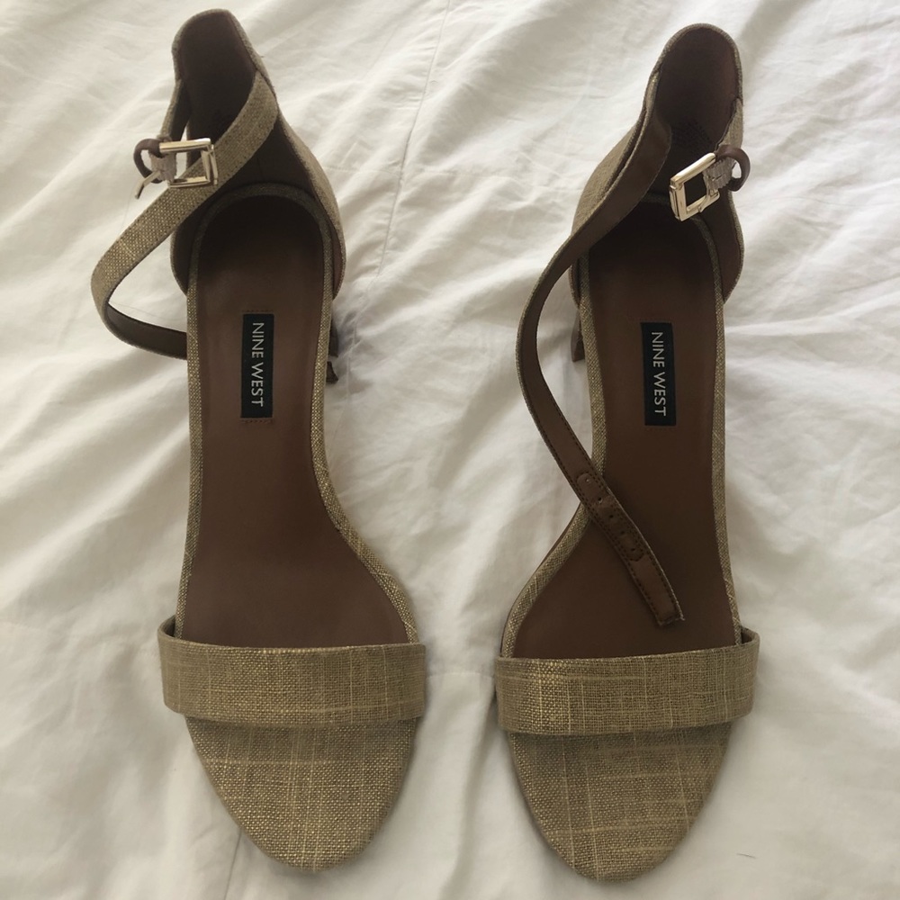 Nine West Pruce ankle strap sandal 9.5
